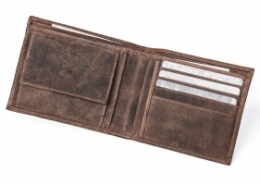 Geldbörse und Messengerbag aus braunem Leder im Zweierpack - robust und funktional sowie stylisch im Used-Look