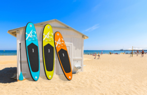 Das AMARE Stand Up Paddling Board ist mehr als nur ein Sportgerät. Es verleiht Deinen Outdooraktivitäten völlig neue Perspektiven und vereint Spaß, Sport & Lifestyle in einem 4251083912025 Ostseeurlaub
